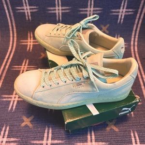Puma Suede Classic Monochrome Reflective  7.5womens